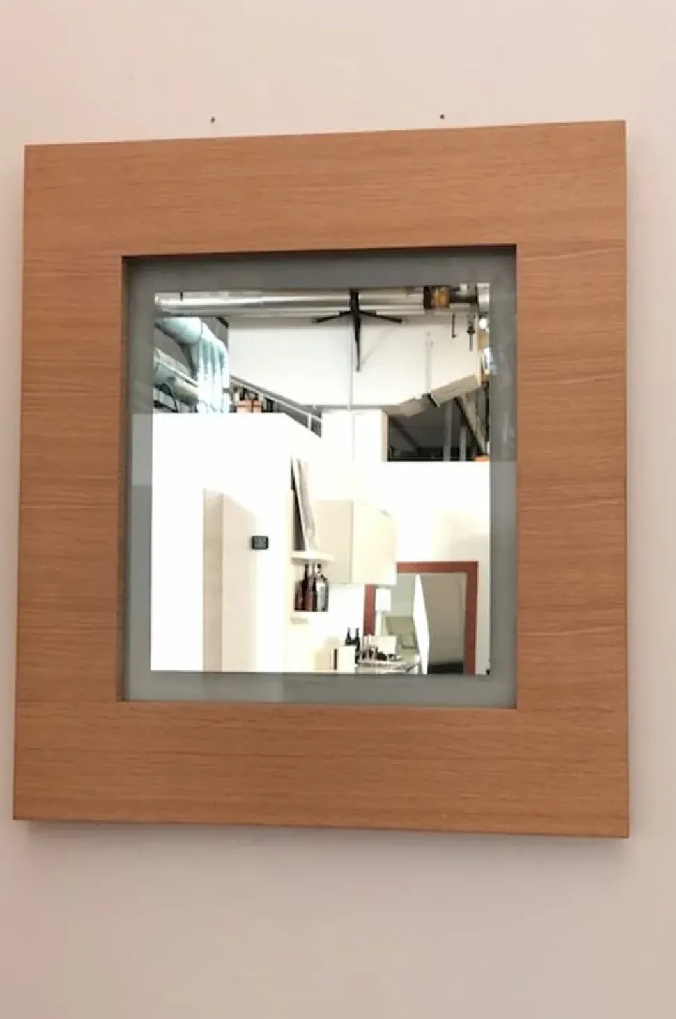 Specchiera Halifax Tokyo in legno a prezzo ribassato