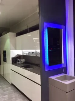Specchiera in stile moderno Rgb specchio - luce led OFFERTA OUTLET