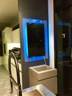 Specchiera in stile moderno Rgb specchio - luce led OFFERTA OUTLET