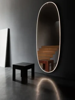 Specchiera La plus belle di Flos a prezzi ribassati
