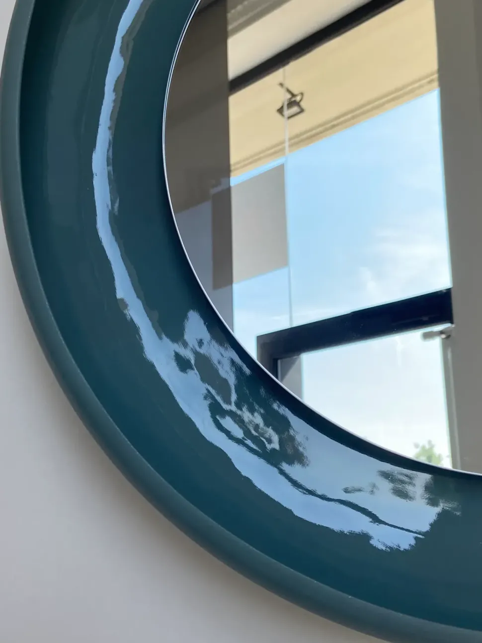 Specchiera modello Coque di Miniforms con forte sconto