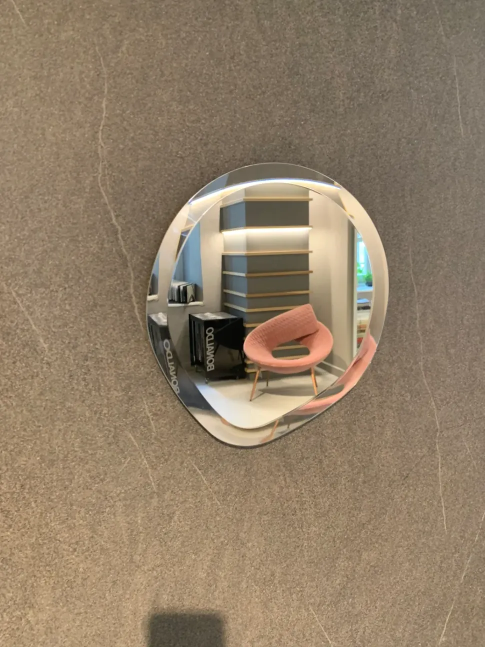 Specchiera modello Hawaii e di Cattelan italia a prezzi convenienti
