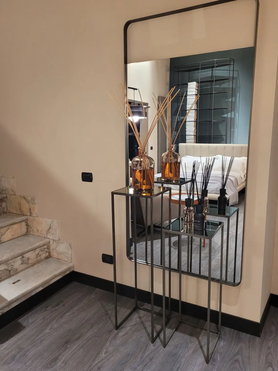 Specchio design Elvis di Cantori a prezzo scontato