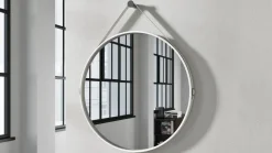 Specchio modello Astra di Doimo salotti con forte sconto