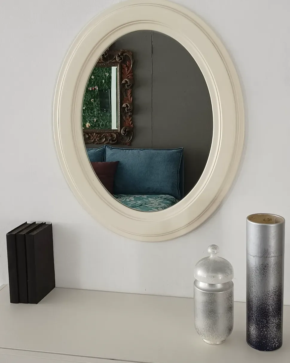 Specchio modello Elliptical di Collezione esclusiva a prezzi outlet