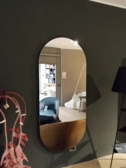 Specchio moderno Brame ovale di Mogg a prezzo Outlet