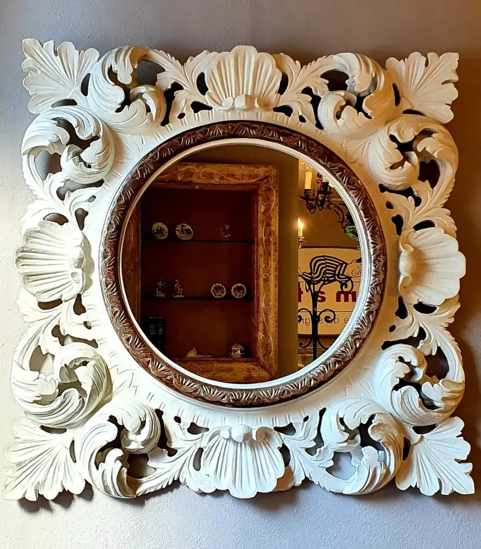 specchio Rococò laccato opaco bianco scontato del 51%