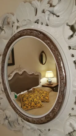 specchio Rococò laccato opaco bianco scontato del 51%