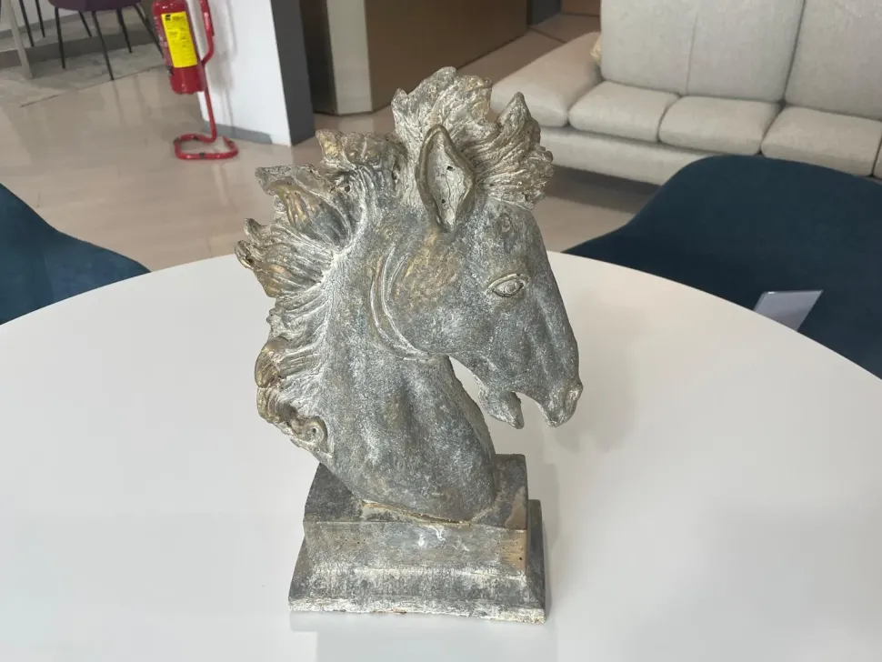 Statua di cavallo Ar-tre in stile classico a prezzo ribassato