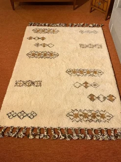 Tappeto in stile classico Ungherese Artigianale in Offerta Outlet