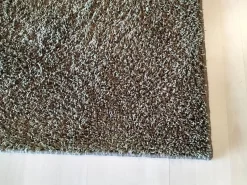 Tappeto moderno Move marrone Artigianale a prezzo scontato