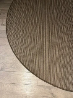 Tappeto rotondo in stile moderno Spring Besana a prezzo scontato