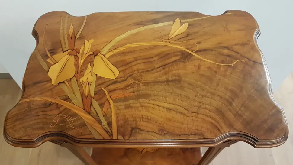 Tavolino Artigianale modello Tavolino art nouveau in OFFERTA OUTLET