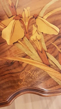 Tavolino Artigianale modello Tavolino art nouveau in OFFERTA OUTLET