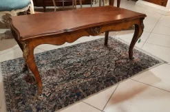 Tavolino classico In legno bois de rose  di Artigianale a prezzo scontato