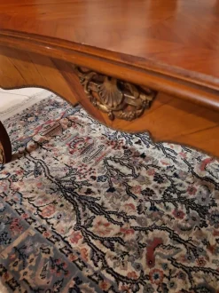 Tavolino classico In legno bois de rose  di Artigianale a prezzo scontato