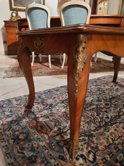 Tavolino classico In legno bois de rose  di Artigianale a prezzo scontato