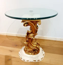 Tavolino classico Legno scolpito a mano di Collezione esclusiva a prezzo ribassato