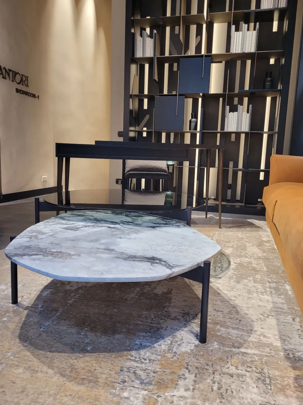 Tavolino design Johnson di Cantori a prezzo scontato