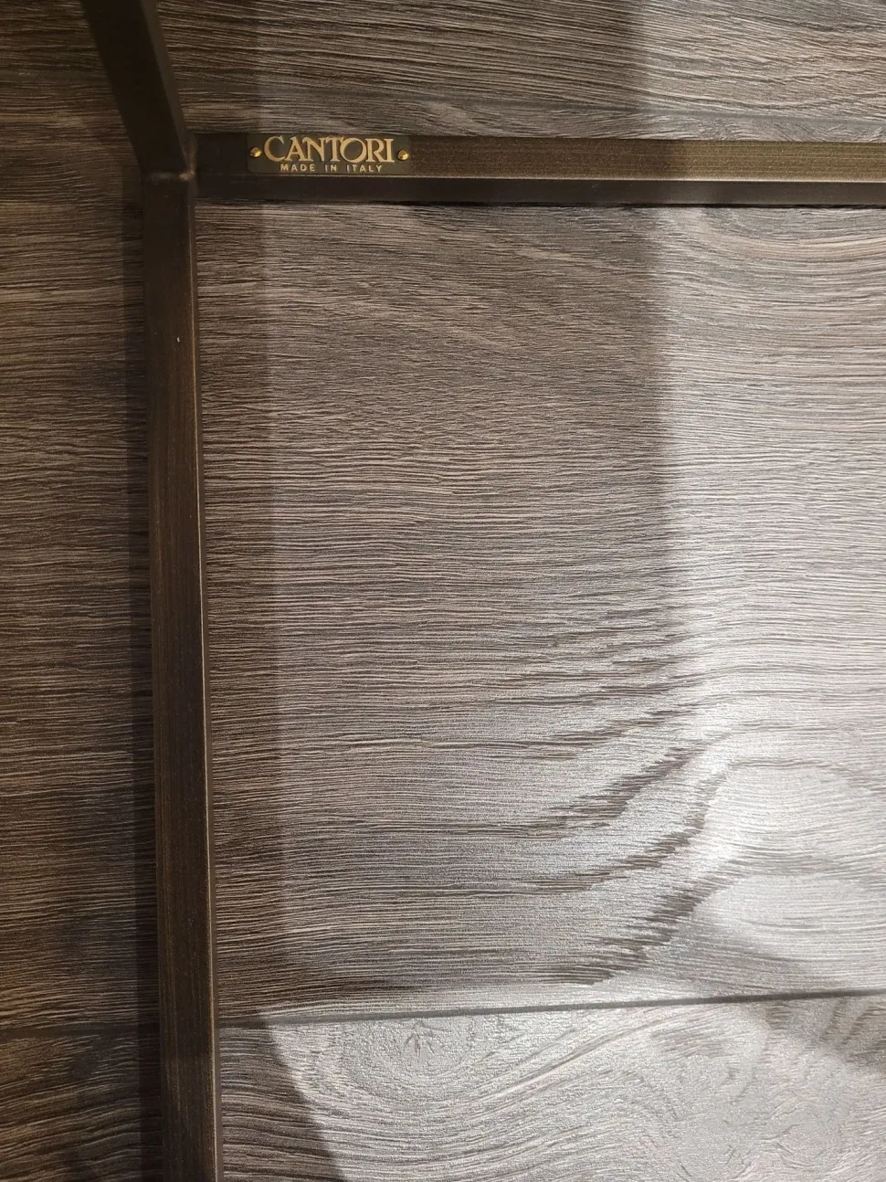 Tavolino design Narciso di Cantori a prezzo ribassato