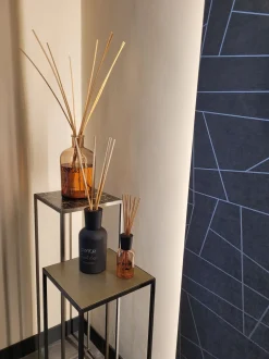 Tavolino design Narciso di Cantori a prezzo scontato