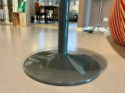 Tavolino design Spool di B&b italia a prezzo ribassato