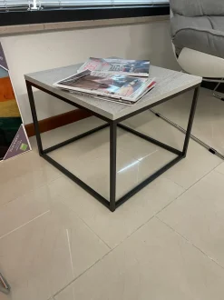 Tavolino design Square di Artigianale a prezzo scontato