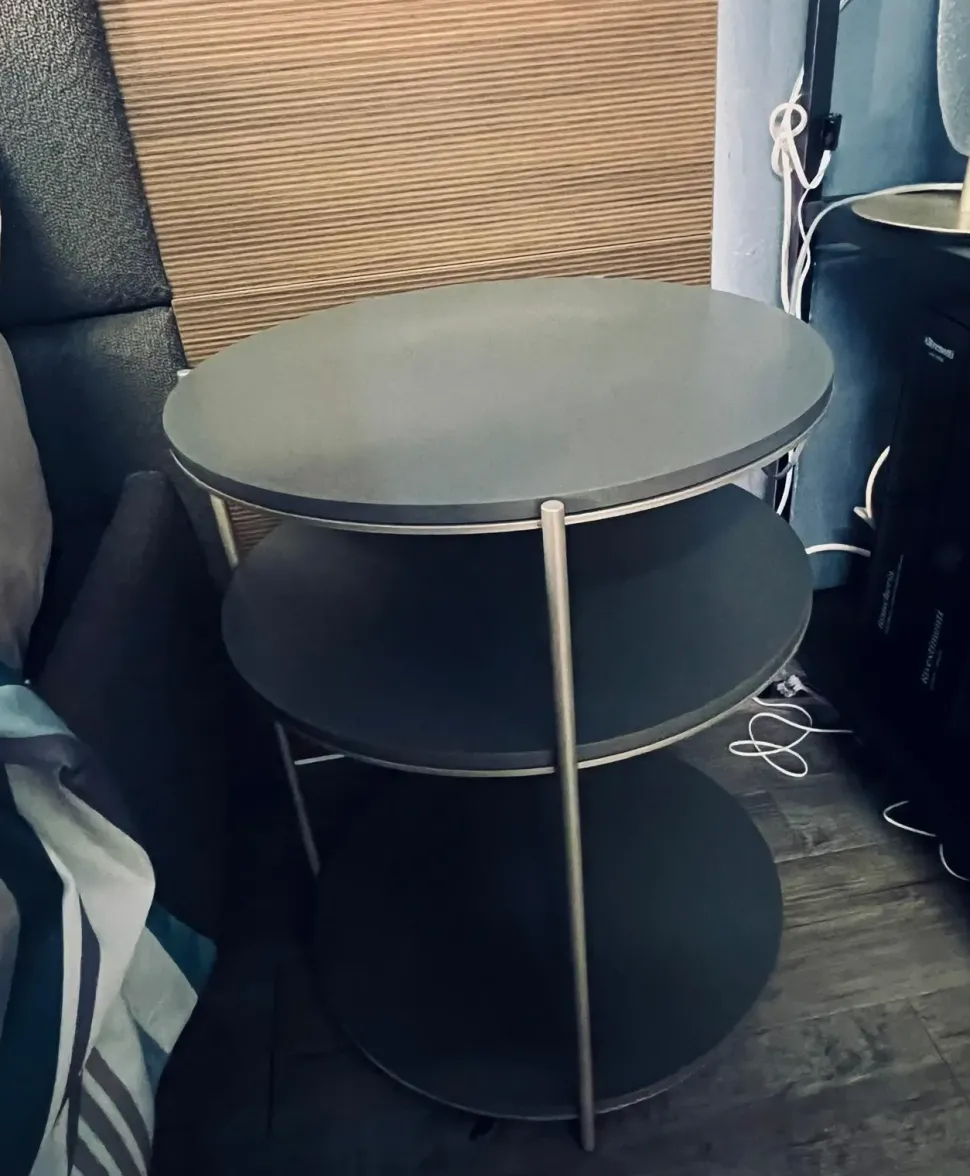 Tavolino design Tavolino polar di Adok a prezzo scontato