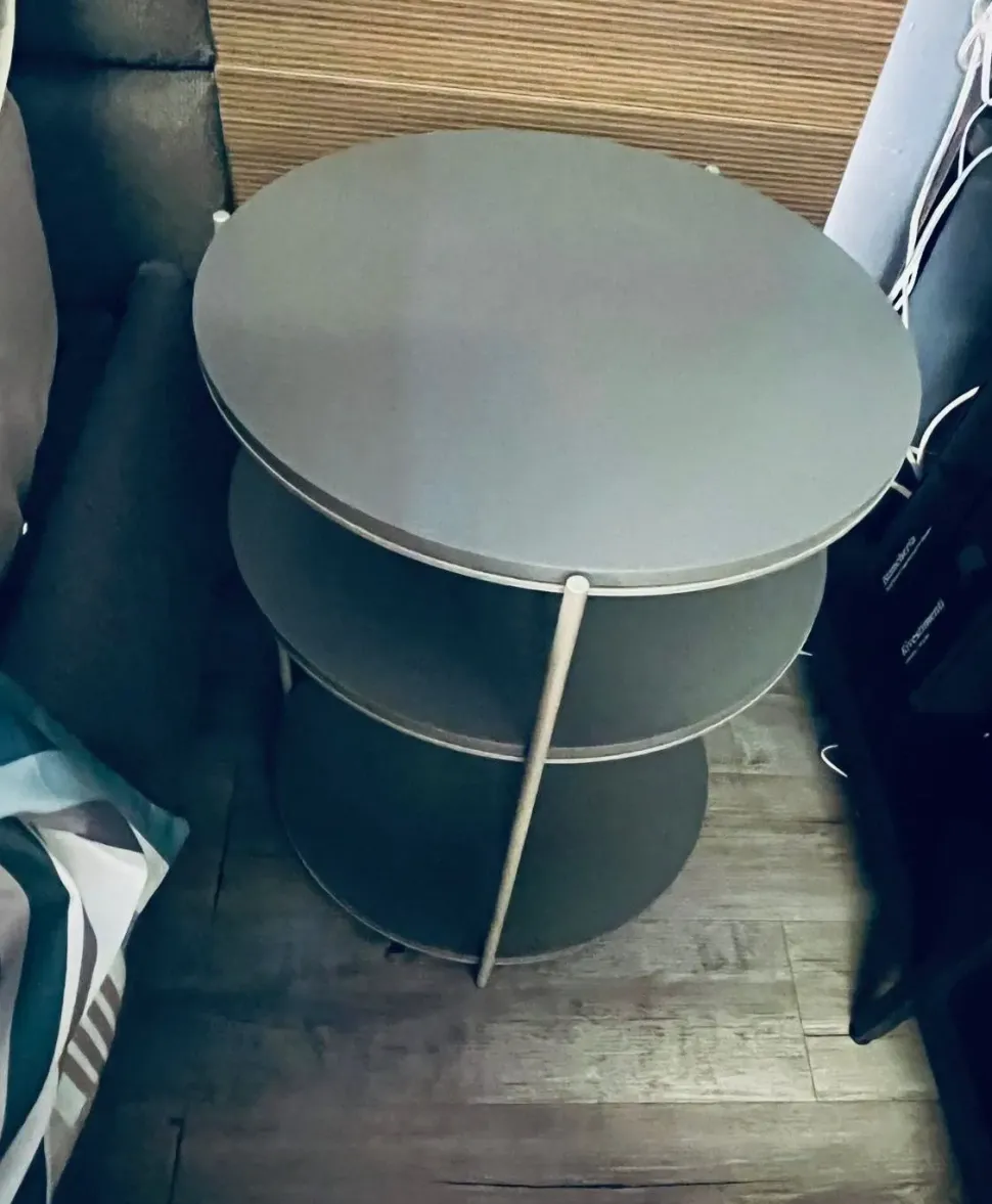 Tavolino design Tavolino polar di Adok a prezzo scontato