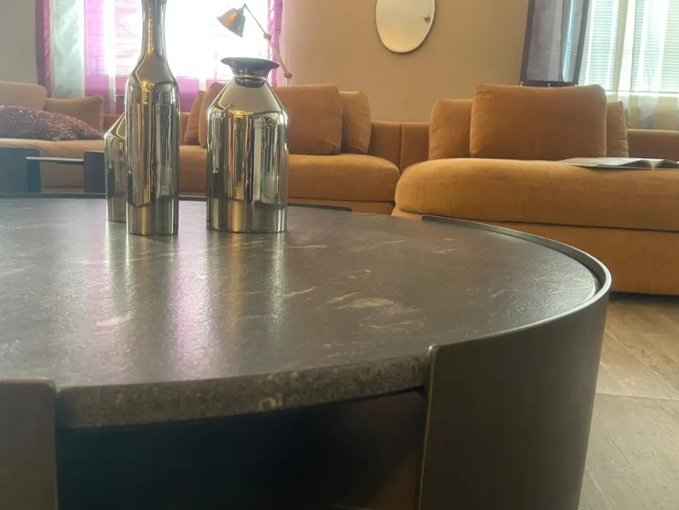 Tavolino design Tavolino grande atenae di Cantori a prezzo scontato