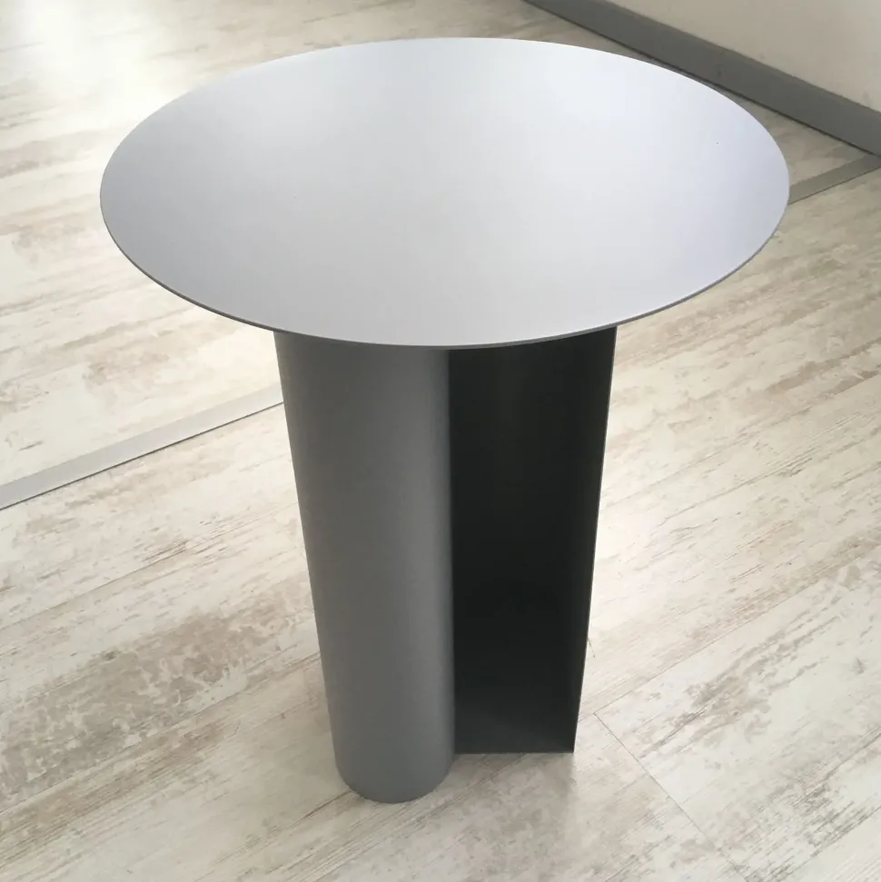 Tavolino design Tavolino santa lucia miro' opaco di Santa lucia a prezzo scontato