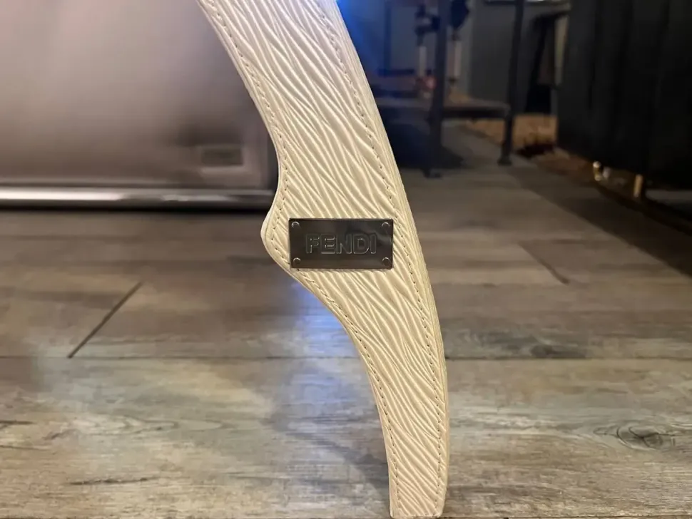 Tavolino Fendi casa modello Con piano in OFFERTA OUTLET