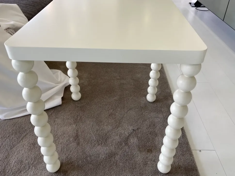 Tavolino Flou modello Majestic rodolfo dordoni in OFFERTA OUTLET