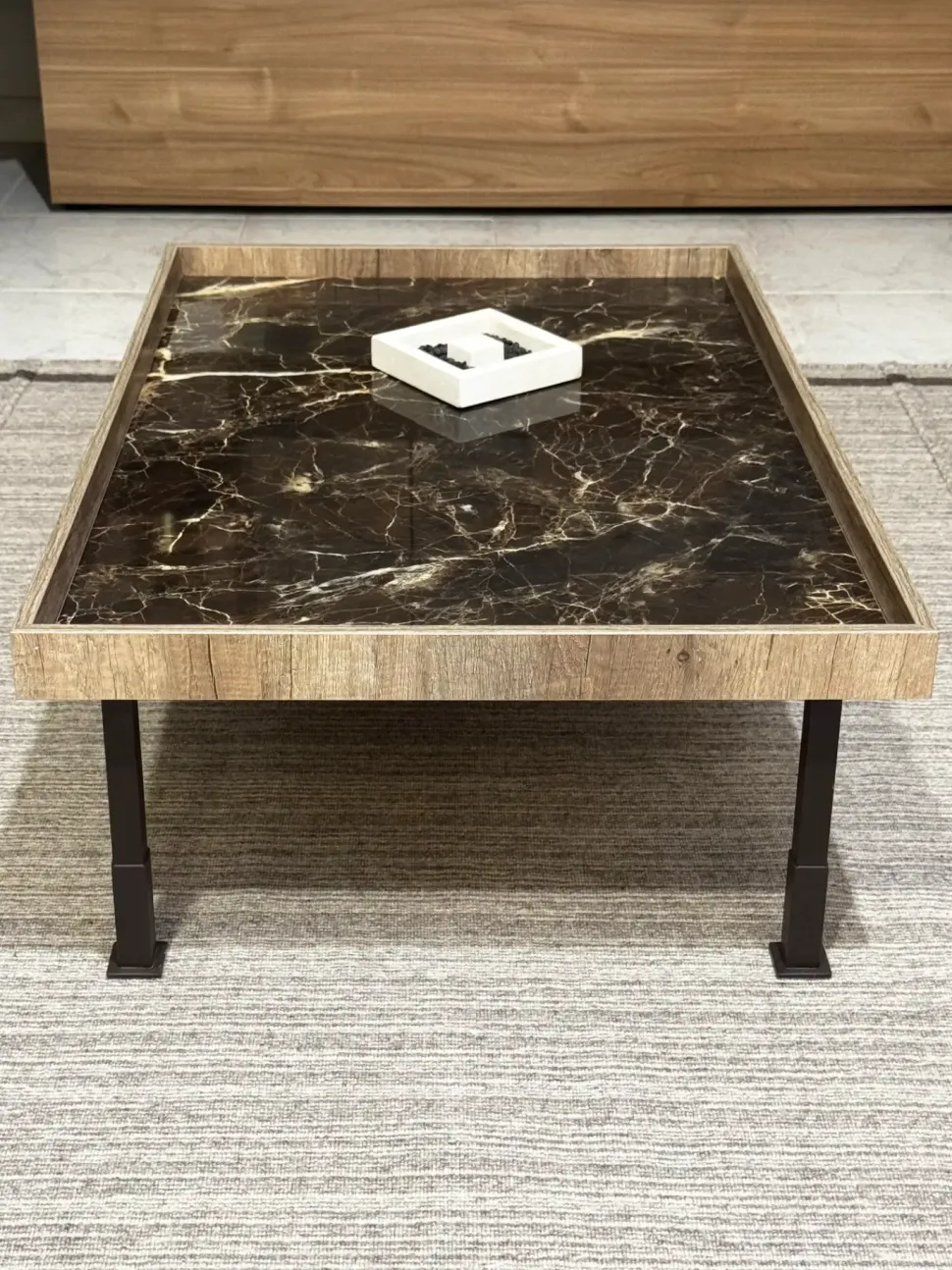 Tavolino Frame Target point a prezzo riservato