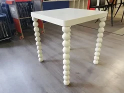 Tavolino Gambe intarsiate dell'azienda Flou con forte sconto