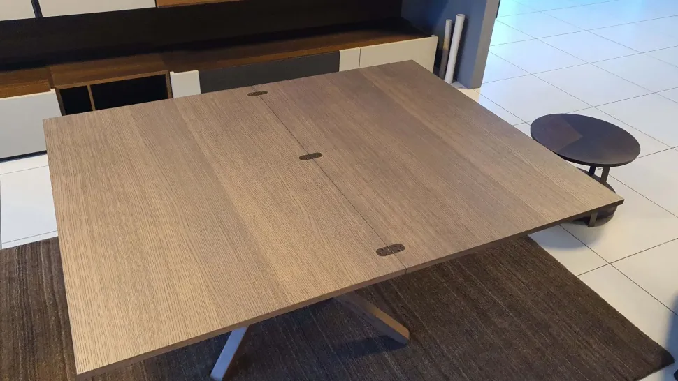 Tavolino in stile design modello Su e giu di Ozzio con sconti imperdibili