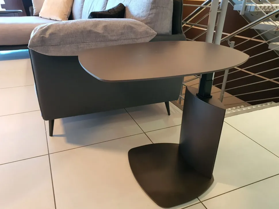 Tavolino in stile design modello Zoom di Ozzio a prezzi imbattibili affrettati