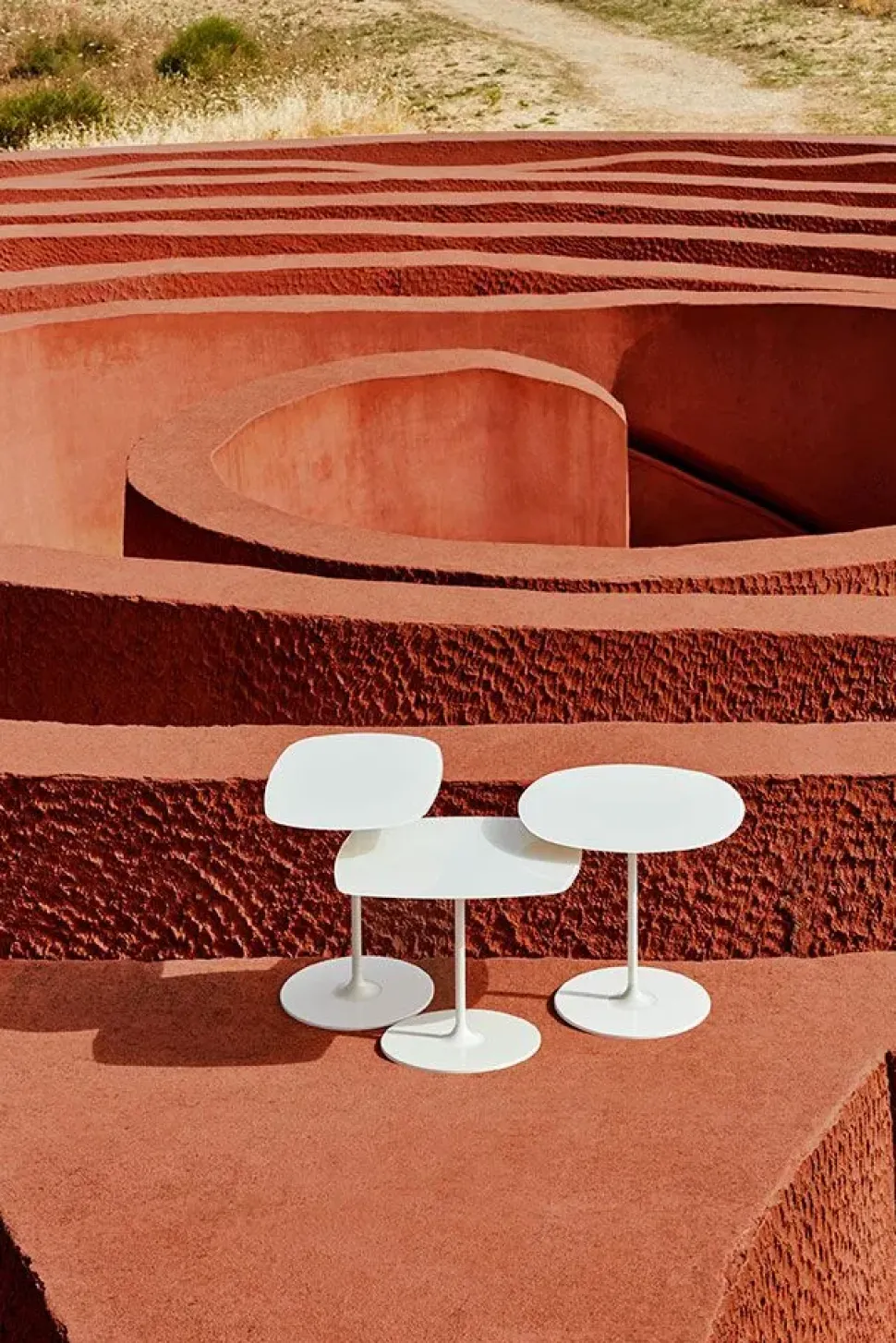 Tavolino in stile design modello Thierry di Kartell con sconti imperdibili