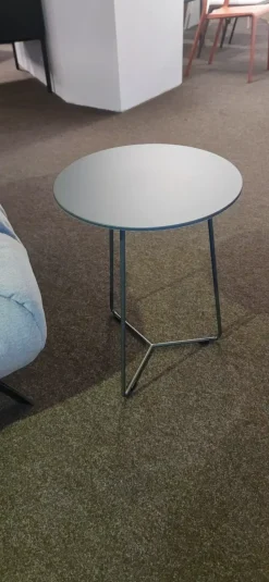 Tavolino Kevin dell'azienda Ditre italia con forte sconto