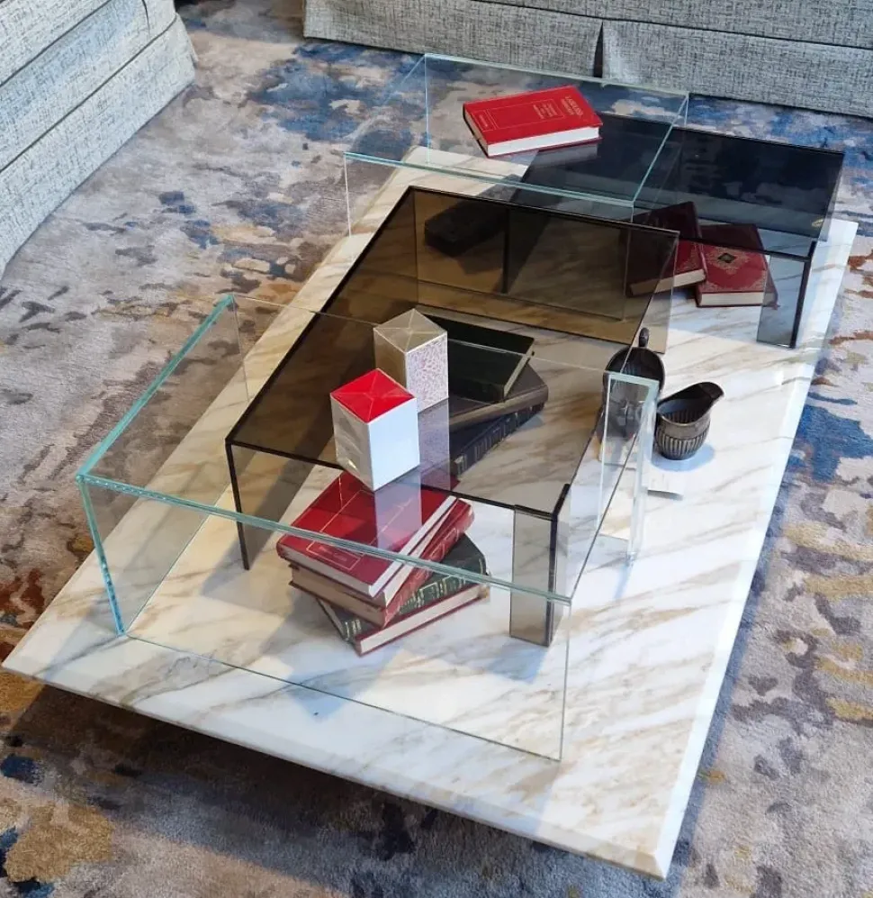 Tavolino Marble della firma Artigianale con forte sconto - 50%