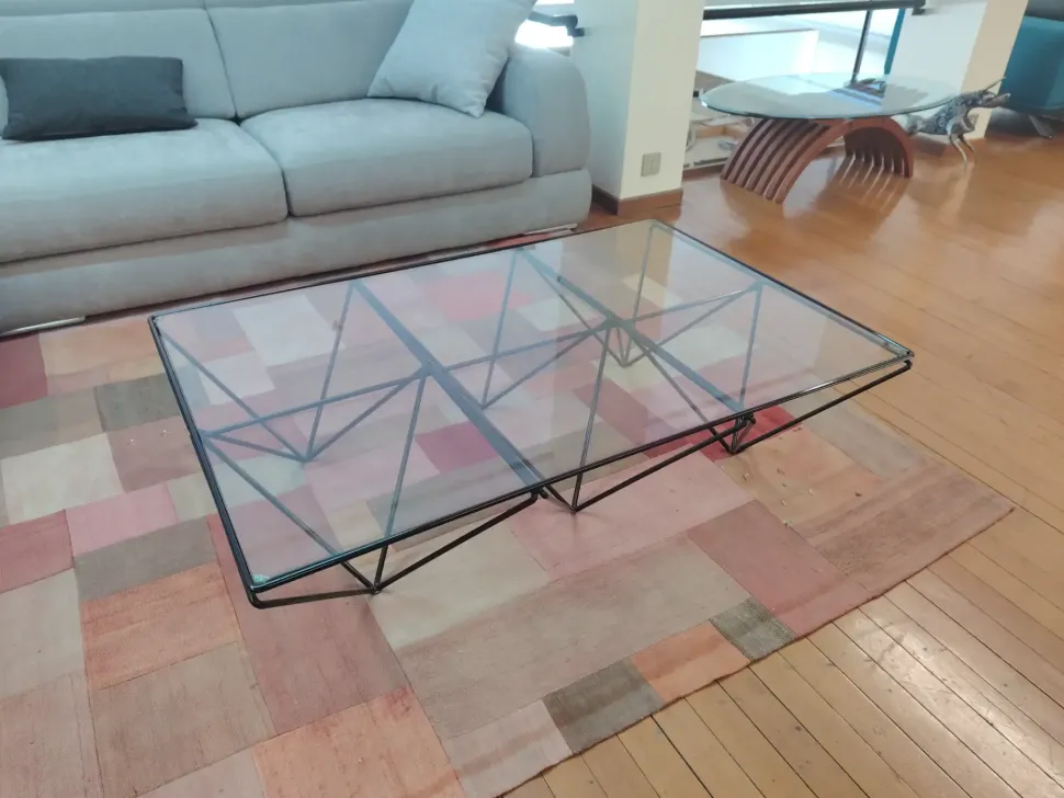 Tavolino modello Allunaggio di Artigianale a prezzo ribassato