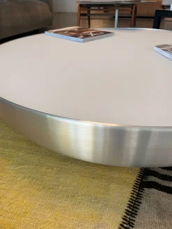 Tavolino modello Big planet light di Bonaldo a prezzo scontato