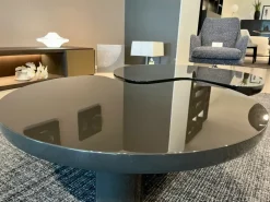 Tavolino modello Ernest di Poliform a prezzo ribassato