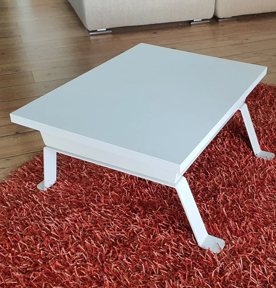 Tavolino modello Gaio di f&f di a prezzo ribassato