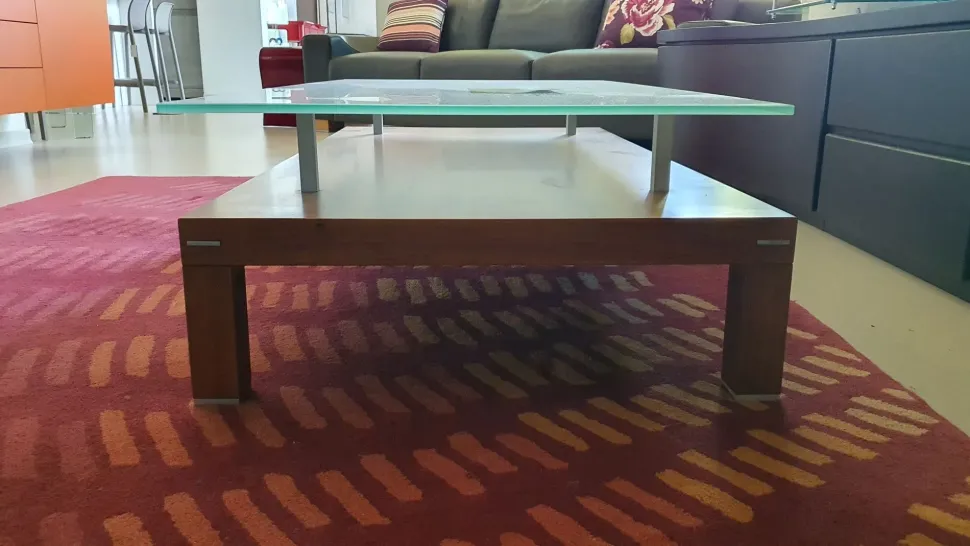 Tavolino modello Giapponese di Doimo design a prezzo ribassato