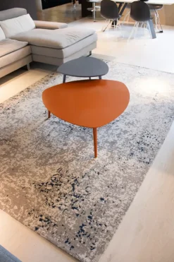 Tavolino modello Goccie di Doimo salotti a prezzo ribassato