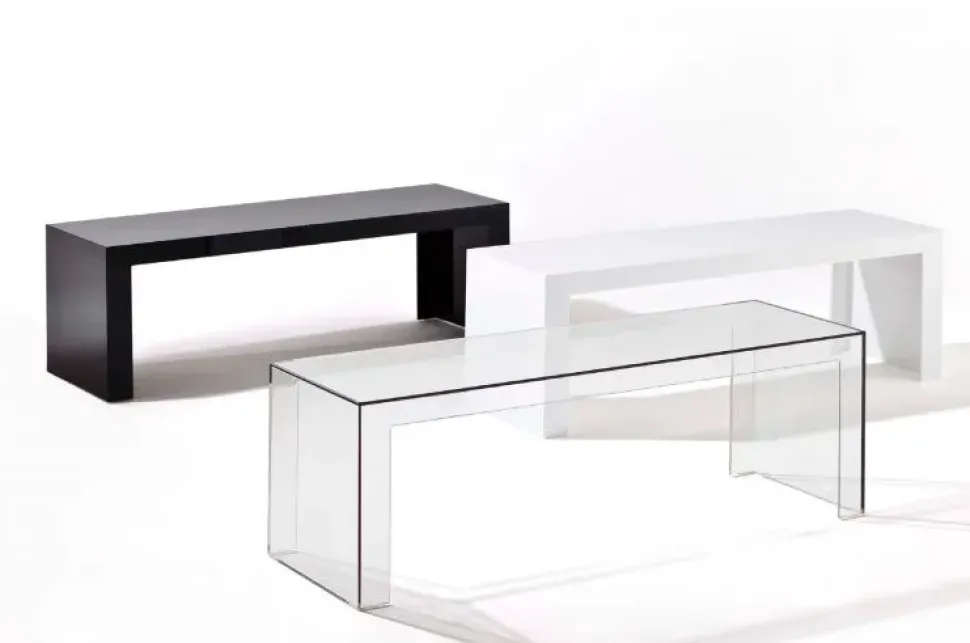 Tavolino modello Invisible side di Kartell a prezzo scontato