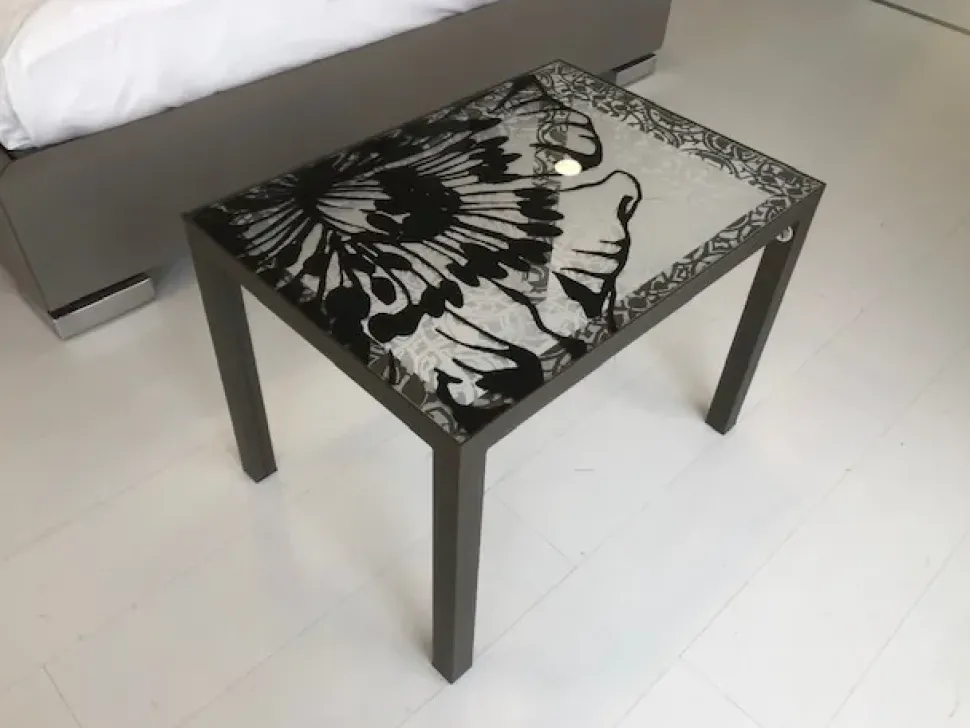 Tavolino modello Orione di Flou a prezzo ribassato