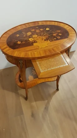 Tavolino modello Tavolino luigi xv di Artigianale a prezzo ribassato