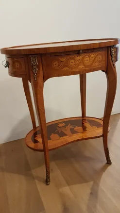 Tavolino modello Tavolino luigi xv di Artigianale a prezzo ribassato